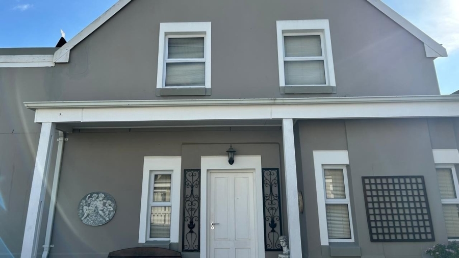 3 Bedroom Property for Sale in Kingswood Golf Estate Western Cape